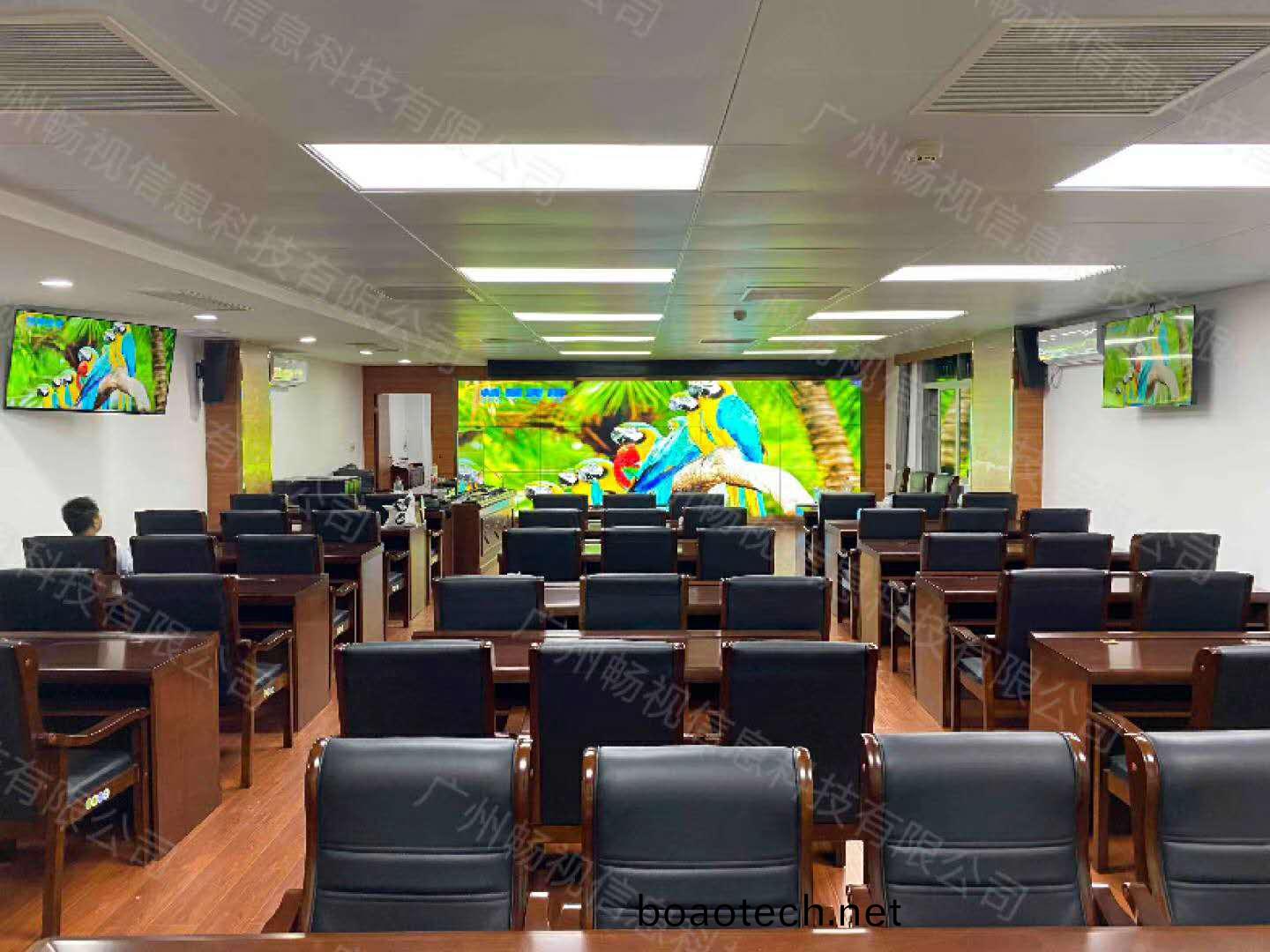 清(qing)遠(yuan)市彿岡(gang)縣(xian)政灋(fa)委會議中心項(xiang)目(mu)